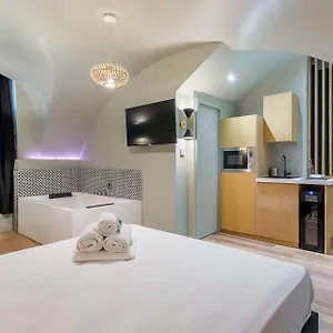 Romantique Balneo Centre Love hôtel Lyon